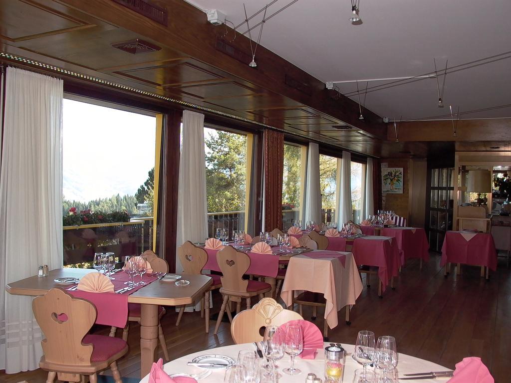Hostellerie De L'Ardeve Овроназ Екстериор снимка