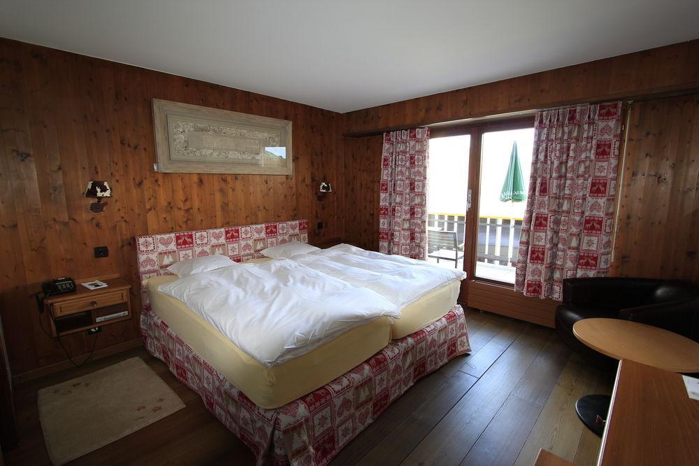 Hostellerie De L'Ardeve Овроназ Екстериор снимка
