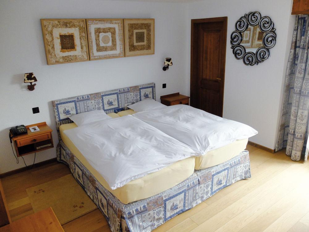 Hostellerie De L'Ardeve Овроназ Екстериор снимка